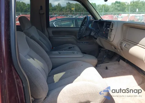 1998 Chevrolet Tahoe z USA, uszkodzony, nr VIN 3GNEK18R4WG122252